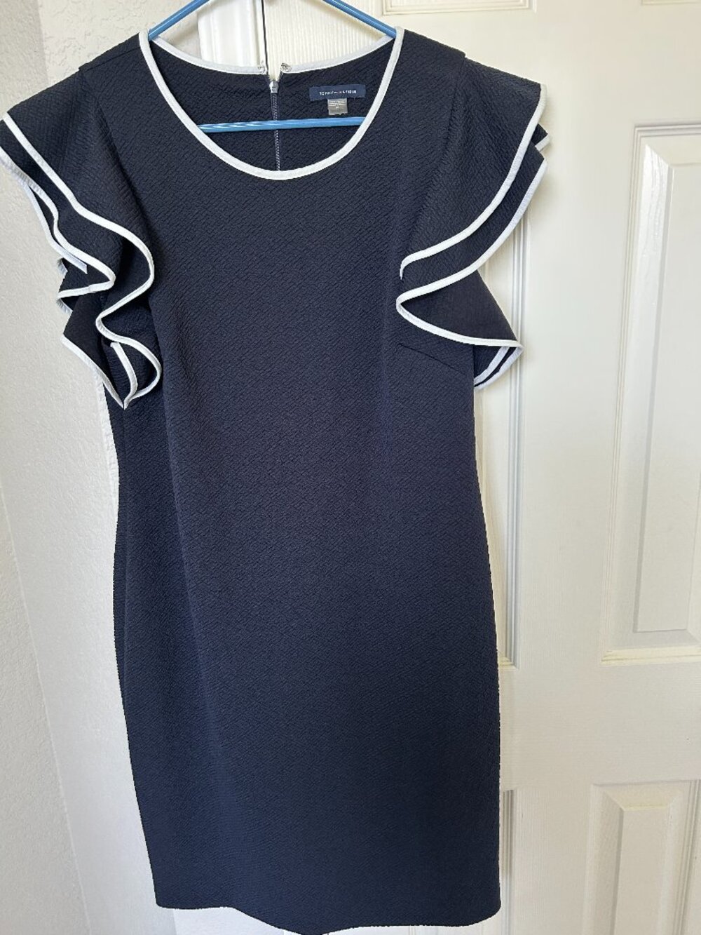 Tommy Hilfiger Quilted Jacquard Sheath Dress - Flutter Sleeves - Navy - Size 14